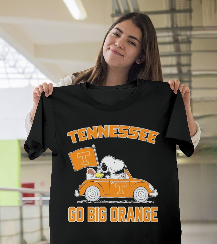 Tennessee Volunteers Snoopy Woodstock Car Go Big Orange T-Shirt