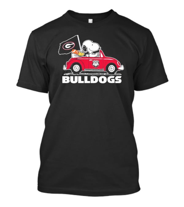 Snoopy And Woodstock Driving Georgia Bulldogs Car With Flag T-Shirt