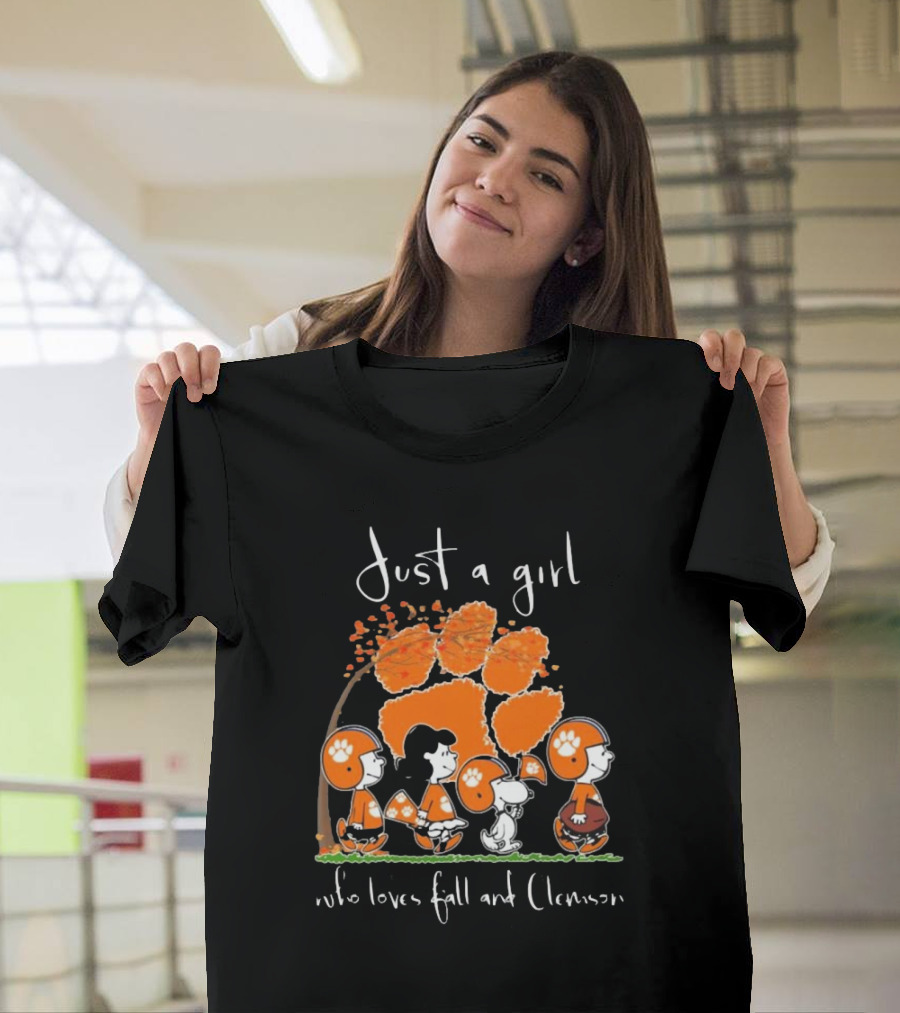 Peanuts Characters Just A Girl Who Loves Fall and Clemson T-Shirt