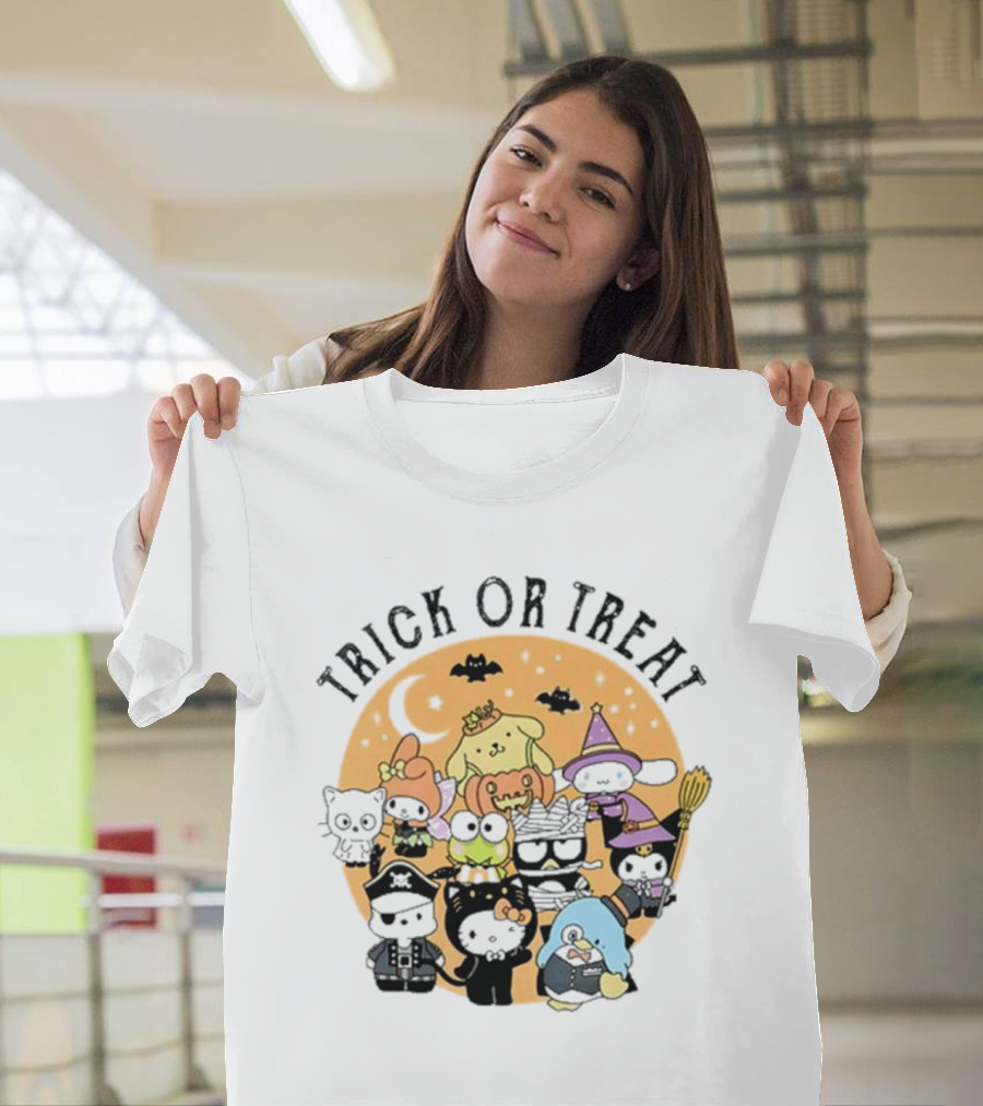 Trick Or Treat Hello Kitty And Friends Halloween Moon Bats T-Shirt