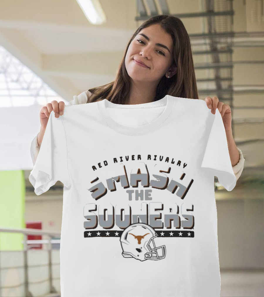 Red River Rivalry Smash The Sooners Texas Longhorns Helmet T-Shirt