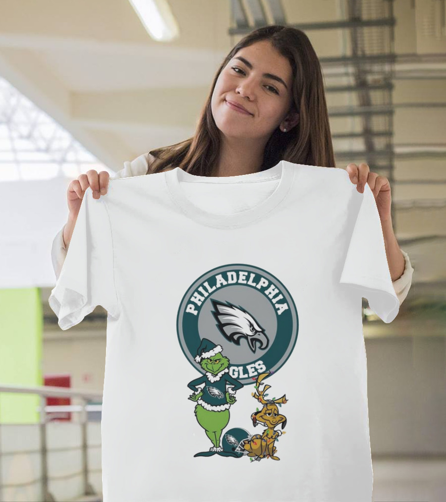 Grinch Max Philadelphia Eagles Merry Christmas T-Shirt