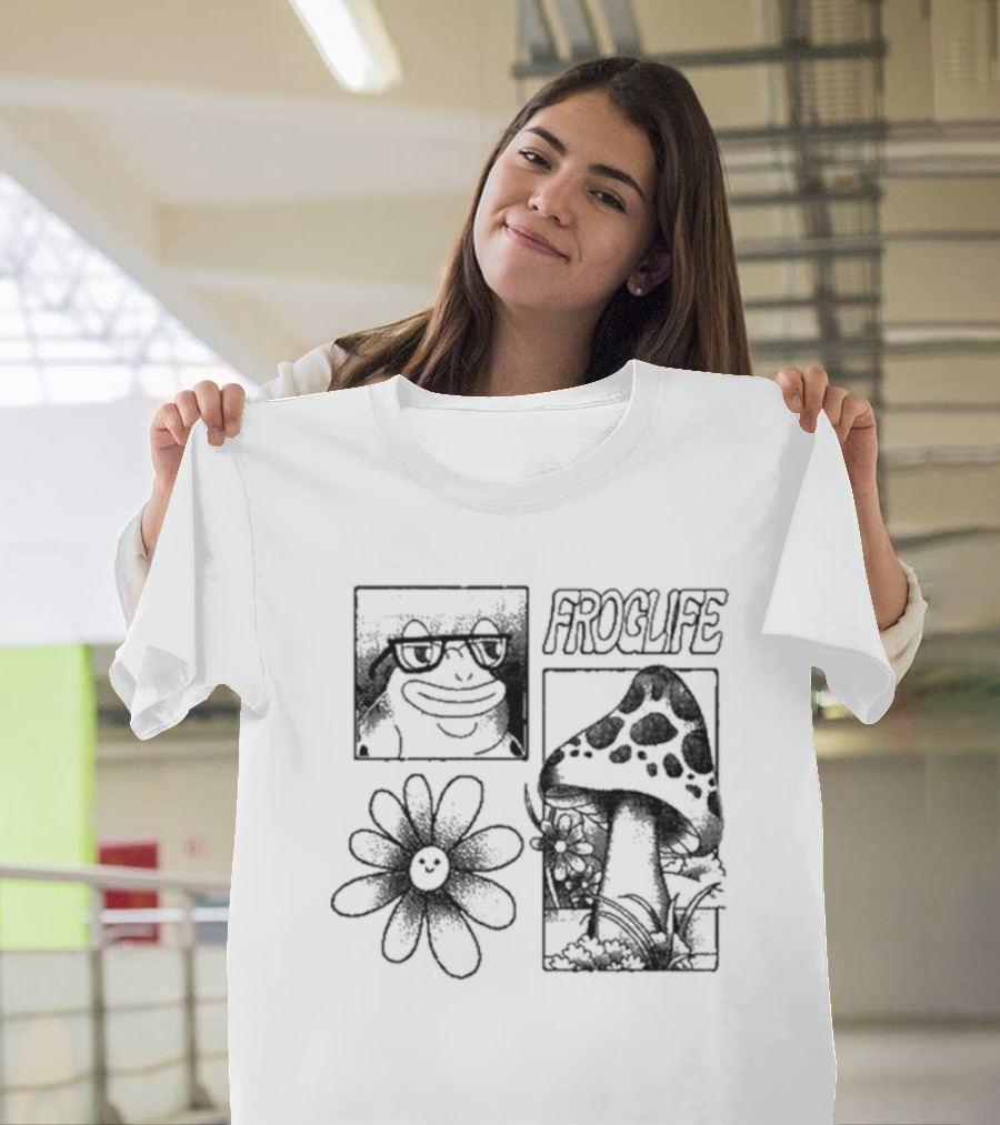 Paymoneywubby Froglife Mushroom Smiling Flower Frog Glasses Boxy T-Shirt