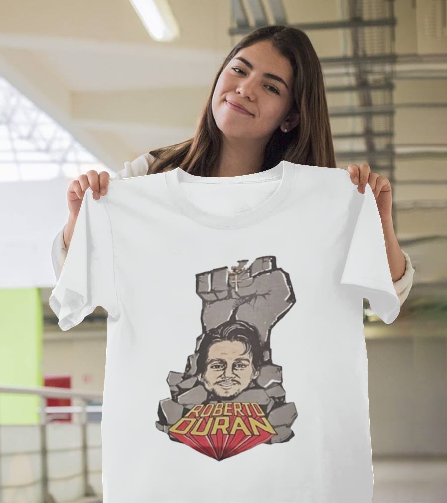 Roberto Duran Fist Breaking Through Vintage Boxing T-Shirt