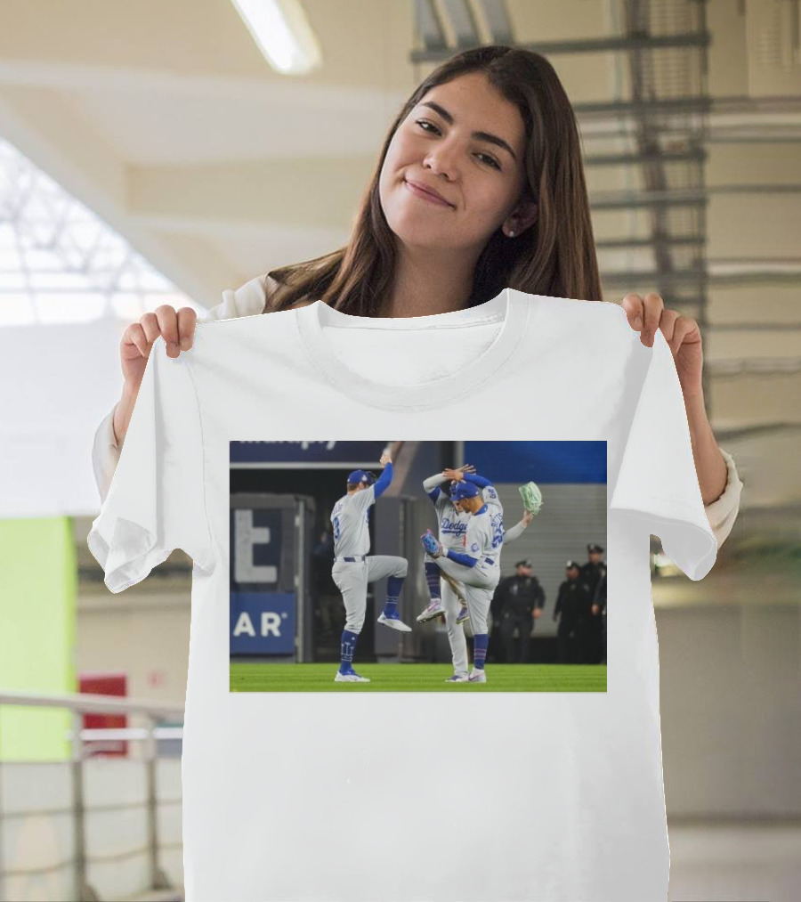 Chris Taylor Mookie Betts Enrique Hernandez Los Angeles Dodgers Victory Celebration One More Win T-Shirt