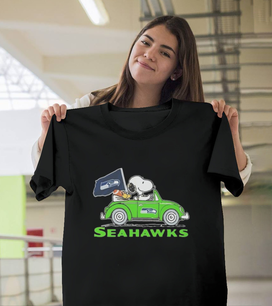 Snoopy And Woodstock Driving Seattle Seahawks Car T-Shirt