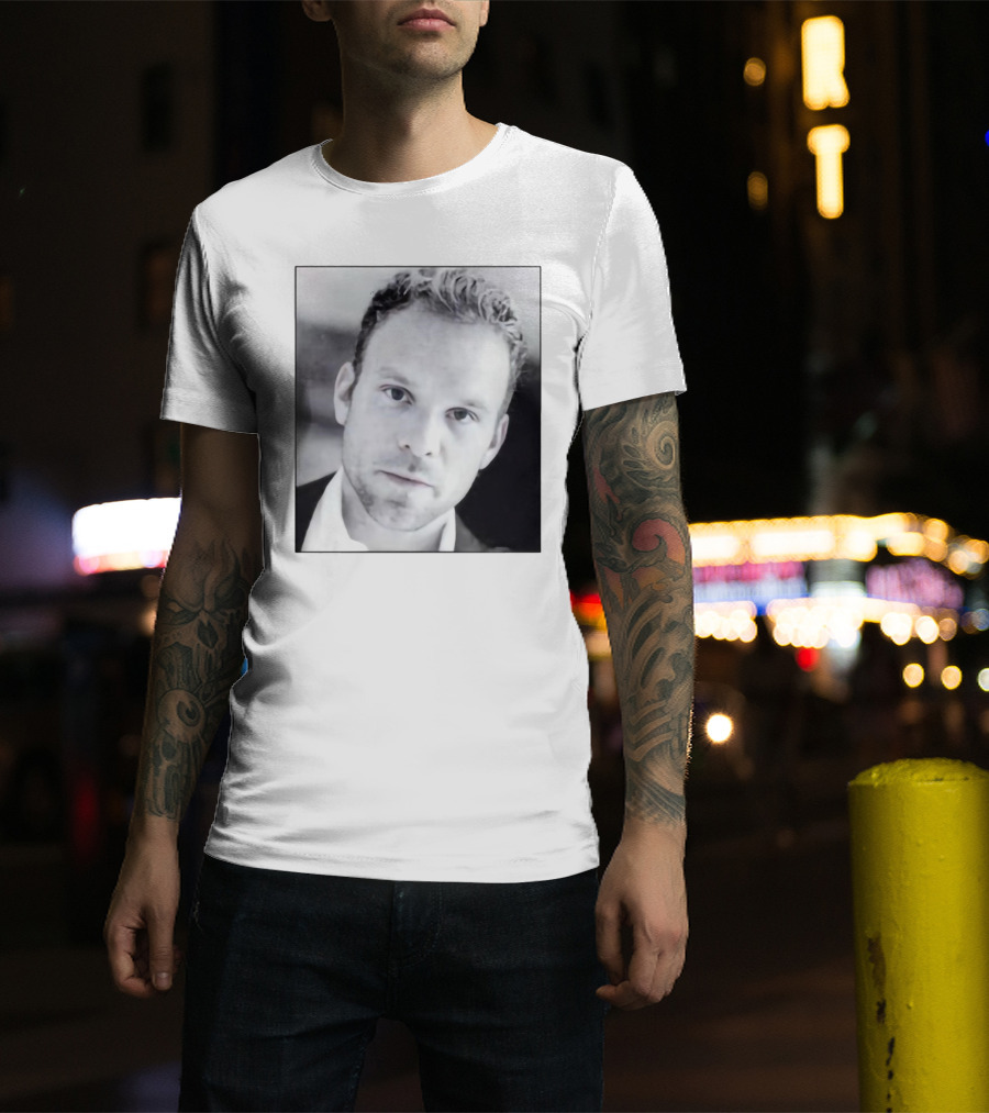 Jonathan Bailey Norbert Leo Butz Face Image T-Shirt