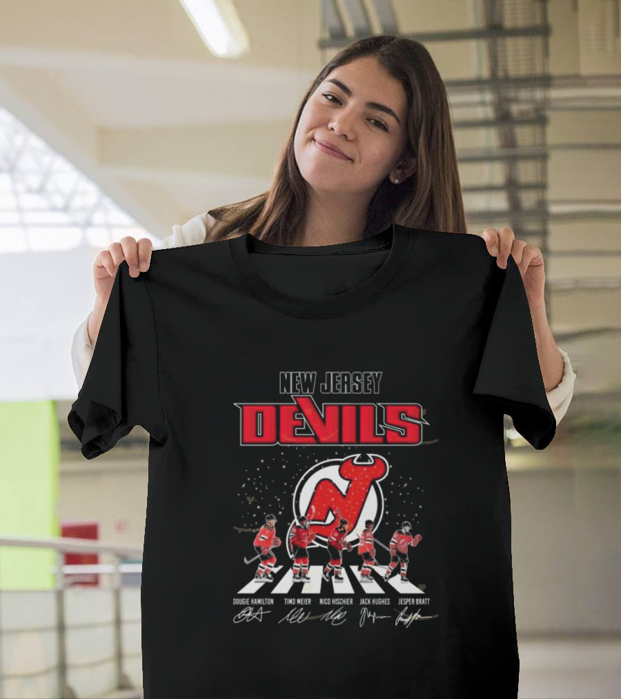 New Jersey Devils Dougie Hamilton Timo Meier Nico Hischier Jack Hughes Jesper Bratt Walking Signatures T-Shirt