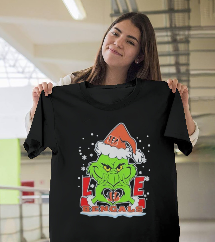 Grinch Love Cincinnati Bengals Christmas Football T-Shirt