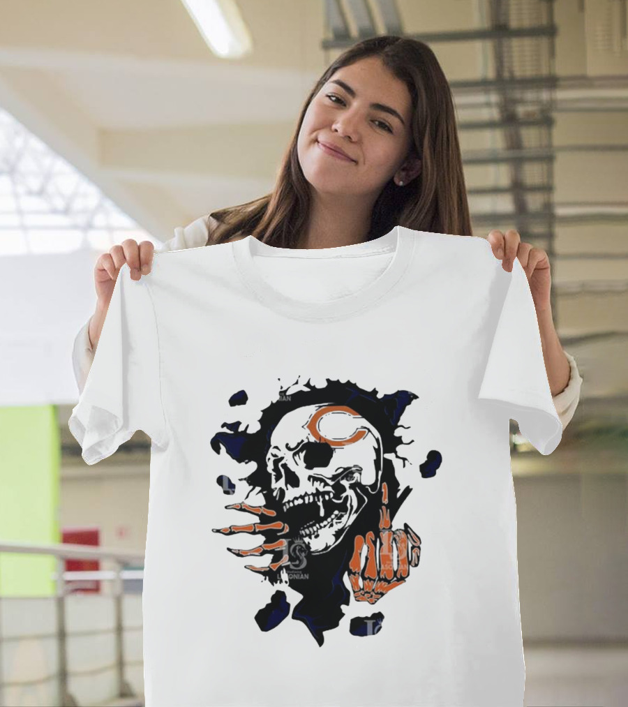Chicago Bears Skull Middle Finger Logo T-Shirt