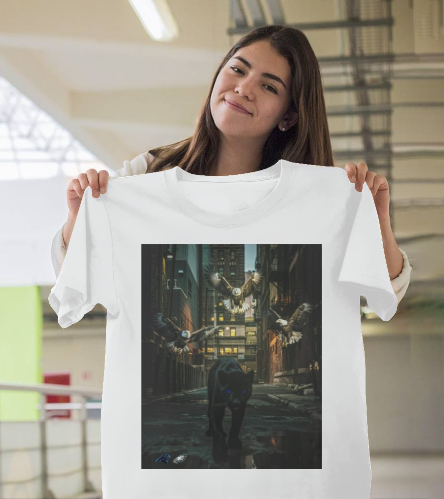 Philadelphia Eagles Vs Carolina Panthers On the Hunt in Our Territory T-Shirt