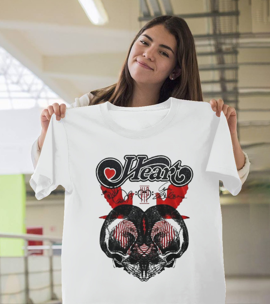 Heart Royal Flush Tour 2025 Playing Card Motif With Heart and Lightning Bolt T-Shirt