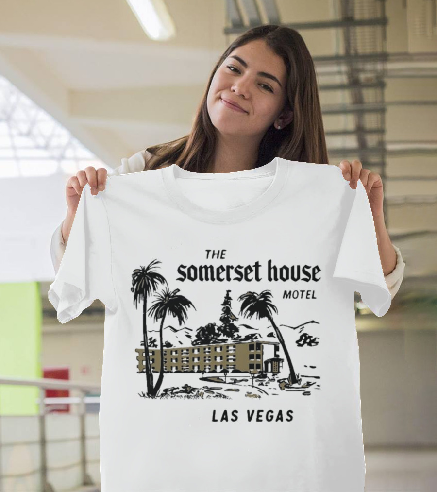 The Somerset House Motel Vintage Las Vegas Retro Style Building Outline T-Shirt