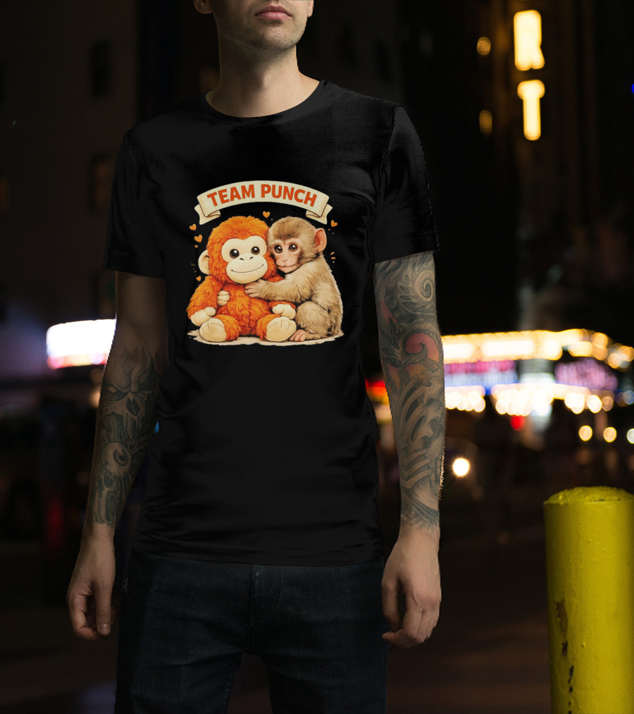Team Punch Cute Baby Monkey Hugging Orange Plush Toy Charming Japanese Style Hearts T-Shirt