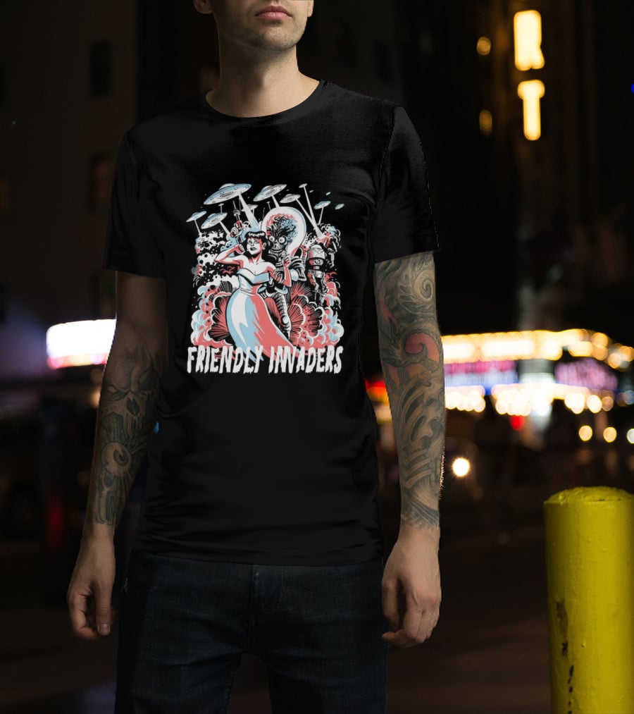 Friendly Invaders Retro UFO Invasion Art With Vintage Sci Fi T-Shirt