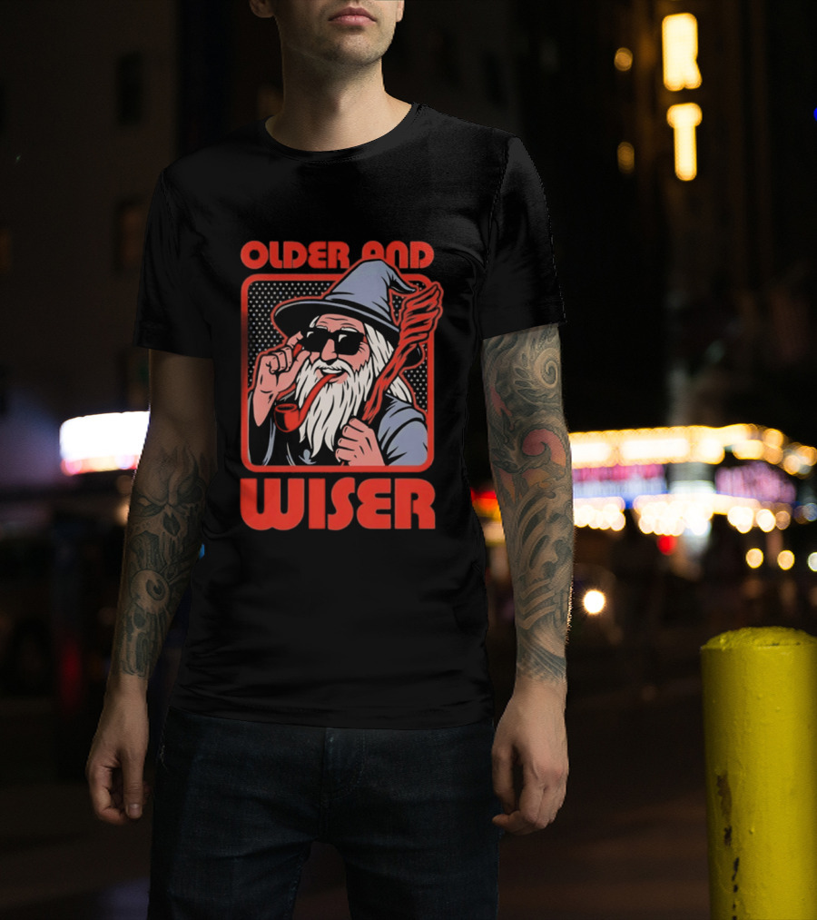 Older And Wiser Gandalf Smoking Pipe And Staff T-Shirt