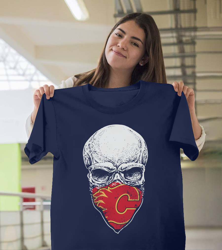 Skull With Calgary Flames Logo Facemask T-Shirt