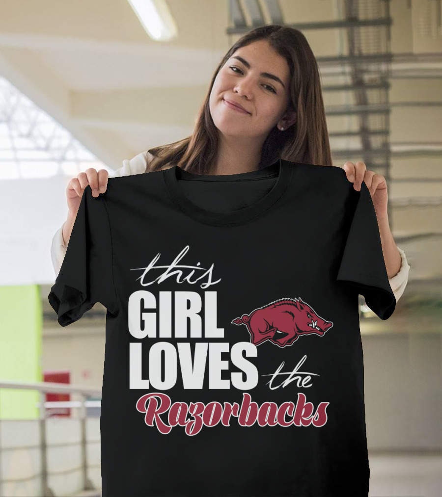 This Girl Loves The Arkansas Razorbacks T-Shirt