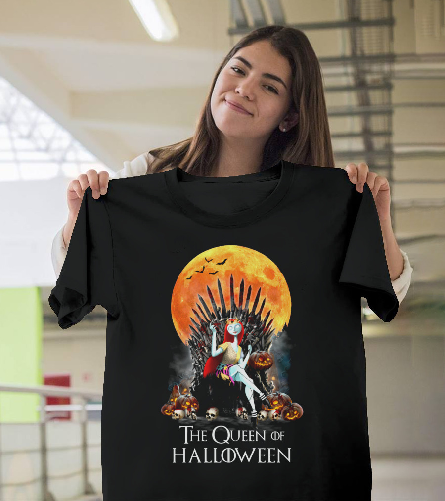 The Queen of Halloween Throne with Pumpkins and Full Moon T-Shirt