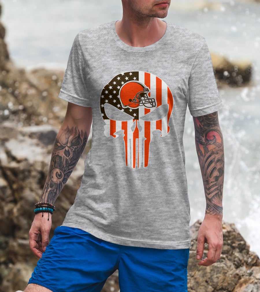 Browns American Flag Skull Helmet T-Shirt