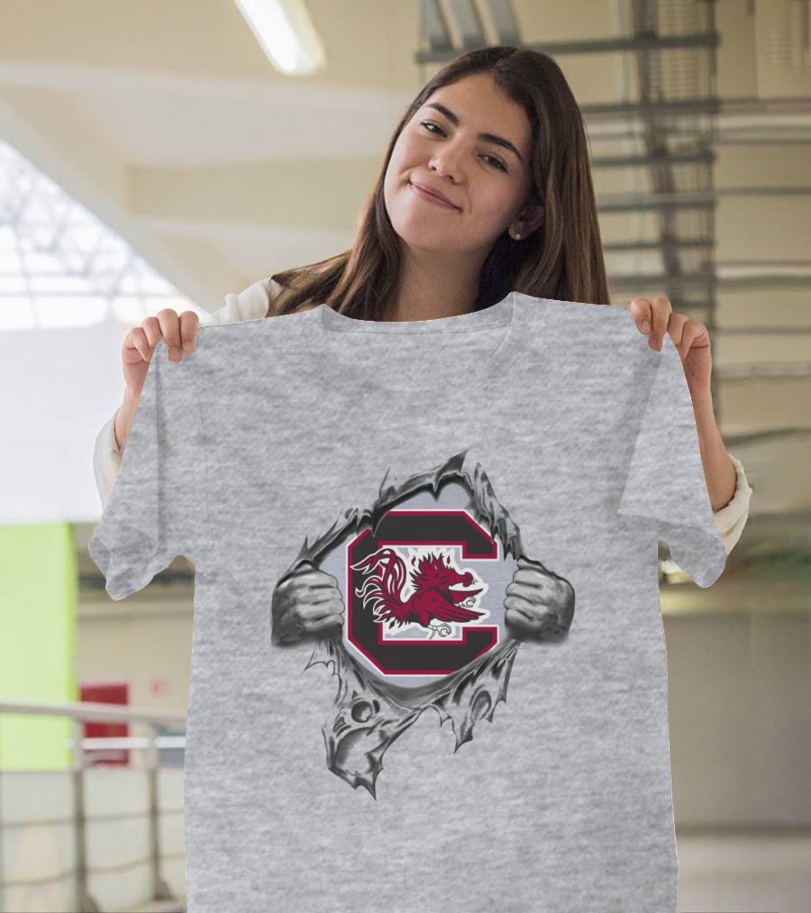 South Carolina Gamecocks C Logo Rooster Emblem Tear Effect T-Shirt