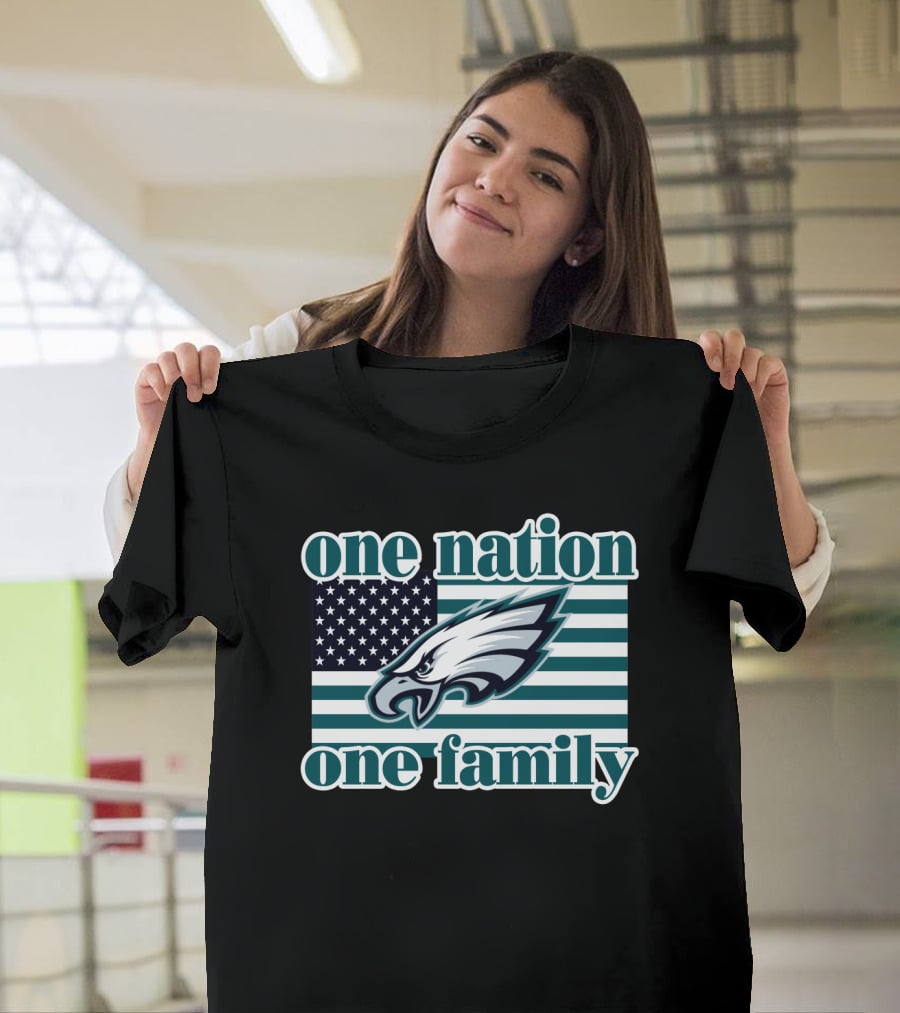 One Nation One Family Philadelphia Eagles Flag T-Shirt