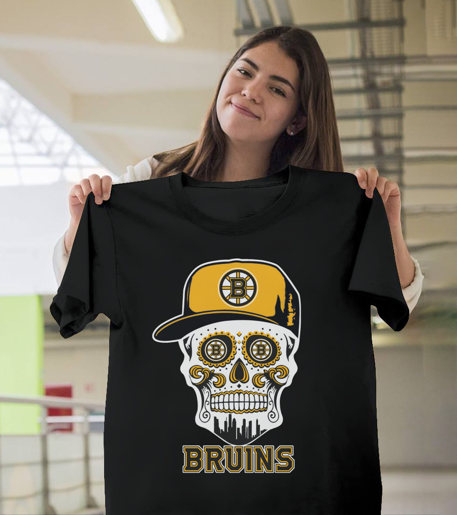Boston Bruins Skull With Cap And City Silhouette T-Shirt