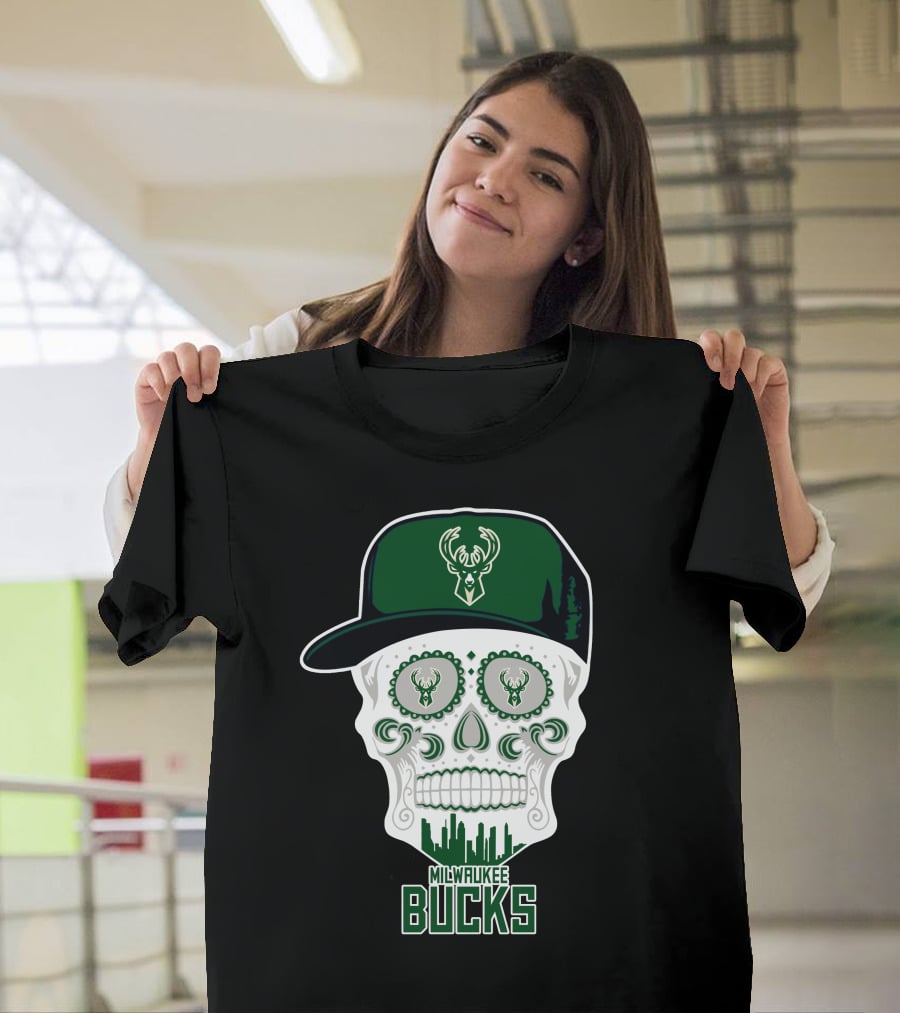 Milwaukee Bucks Skull With Cap And Skyline T-Shirt
