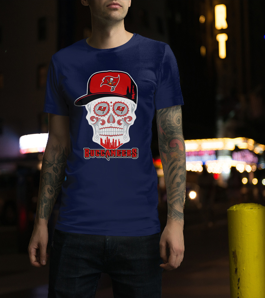 Buccaneers Skull With Hat T-Shirt