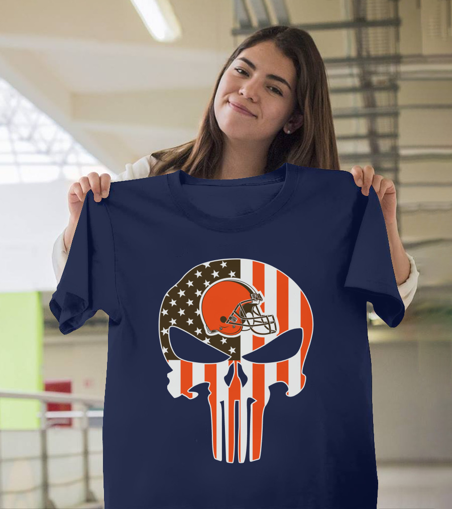 Cleveland Browns The Punisher American Flag Helmet Skull T-Shirt