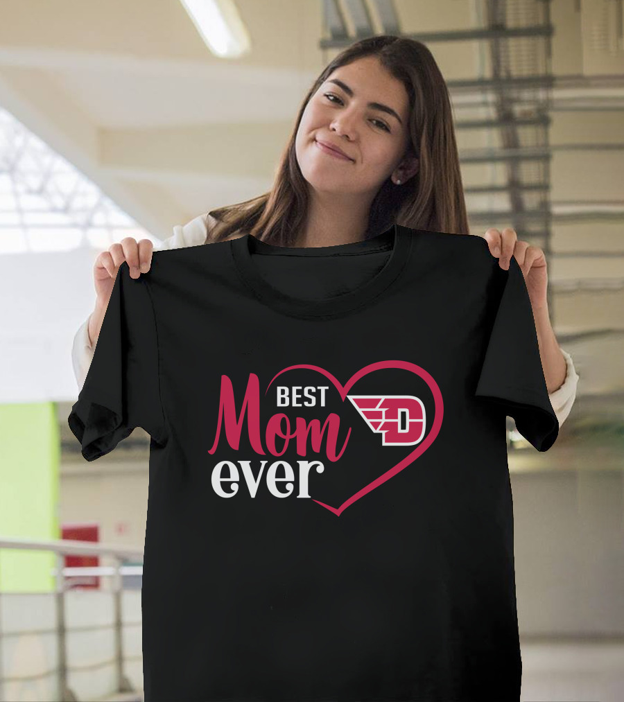 Dayton Flyers Best Mom Ever Heart T-Shirt
