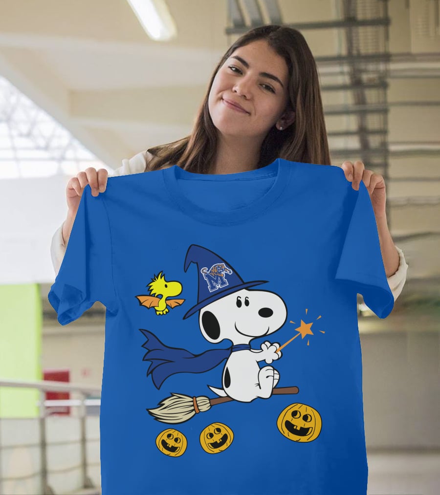 Snoopy And Woodstock Flying Witch With Memphis Tigers Hat And Happy Halloween Pumpkins T-Shirt