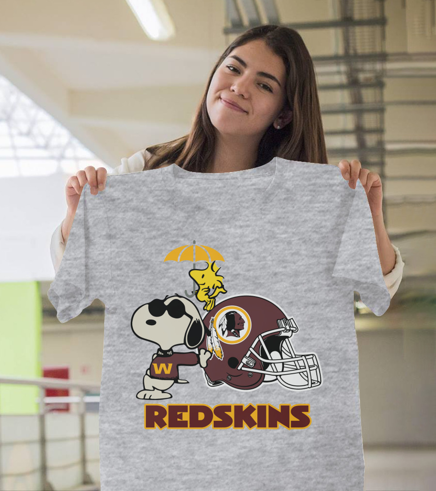Snoopy Woodstock Redskins Helmet Washington Football Team T-Shirt