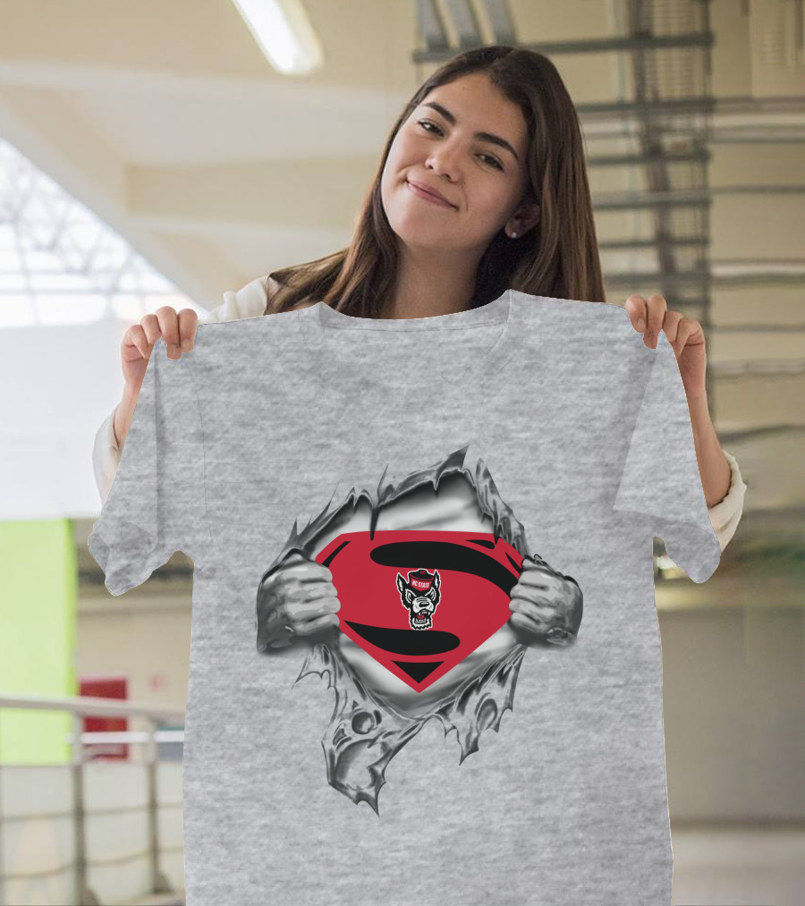 283 NC State Wolfpack Superman Logo Rip T-Shirt