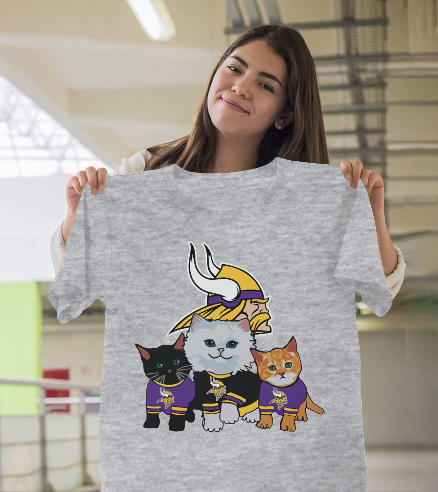 Minnesota Vikings Cats In Purple Jerseys With Viking Helmet T-Shirt