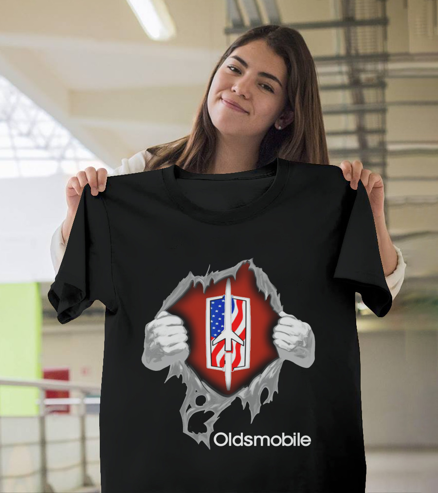 Oldsmobile USA Rocket Emblem with Ripped Effect T-Shirt