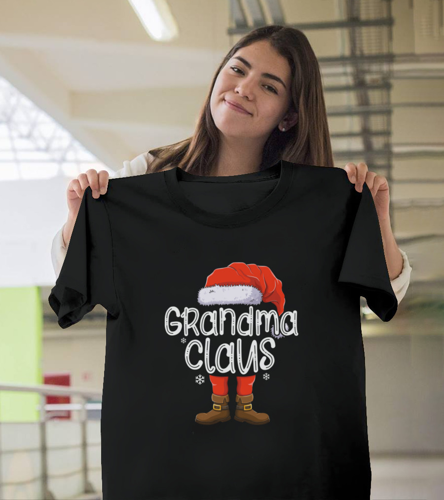 Grandma Claus Santa Hat Matching Christmas Family Group T-Shirt