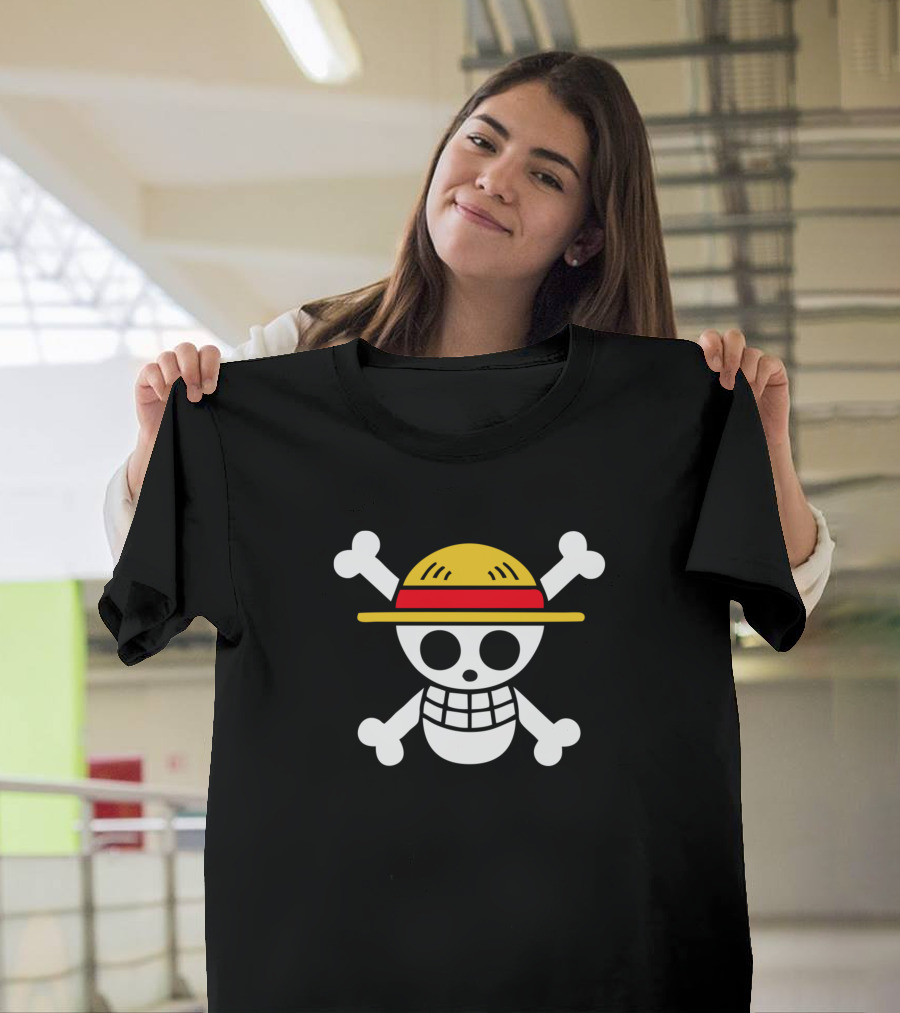 Iwara Pirate Skull and Crossbones Straw Hat T-Shirt