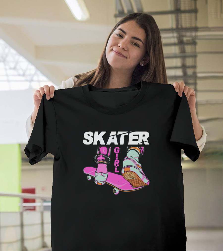 SKATER GIRL Skateboard Skateboarding T-Shirt