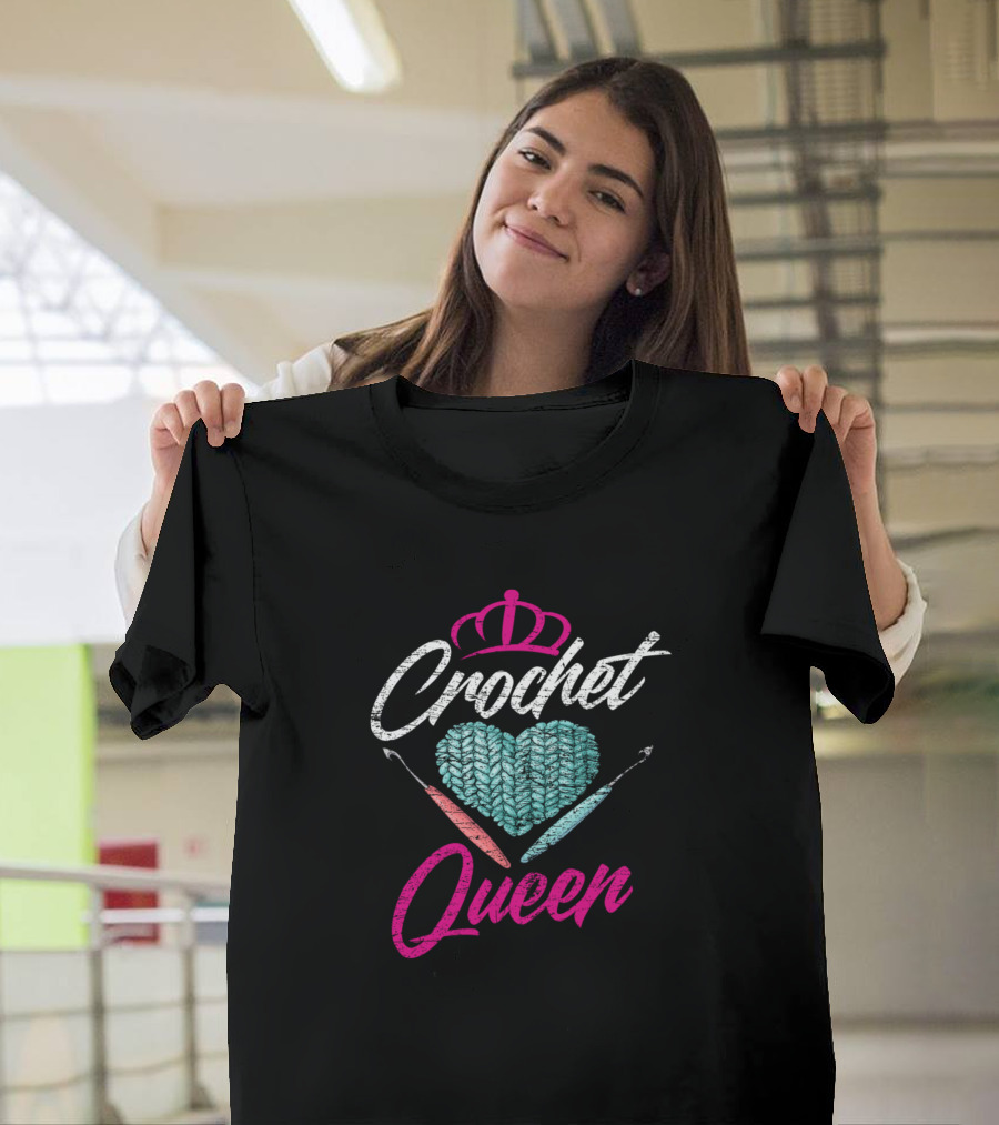 Crochet Queen Heart with Yarn and Hooks Crown T-Shirt