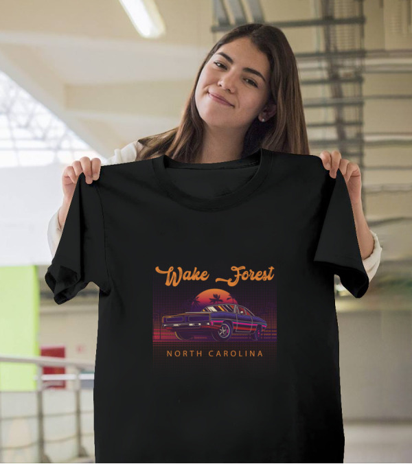 Wake Forest North Carolina Vintage Muscle Car Sunset T-Shirt