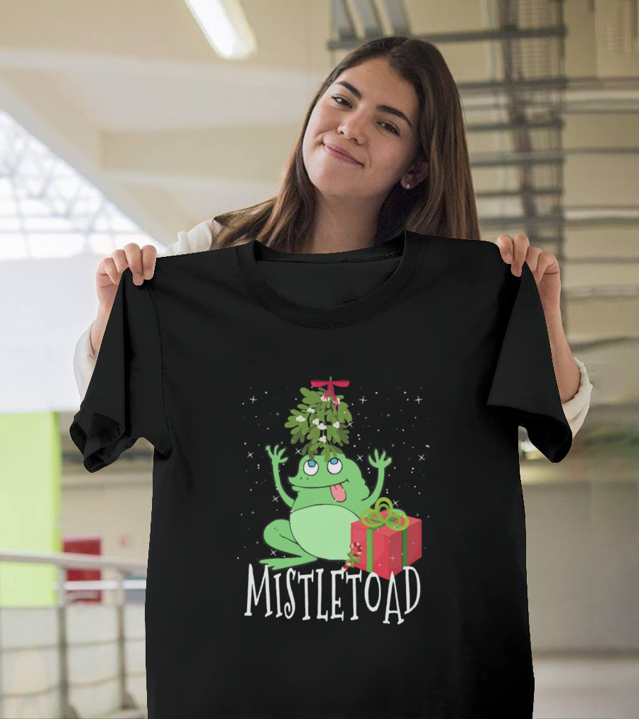 Frog Mistletoad Mistletoe Christmas Present T-Shirt