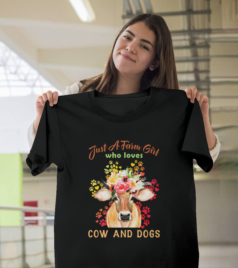 Just A Farm Girl Who Loves Cow And Dogs Floral Paw Prints T-Shirt
