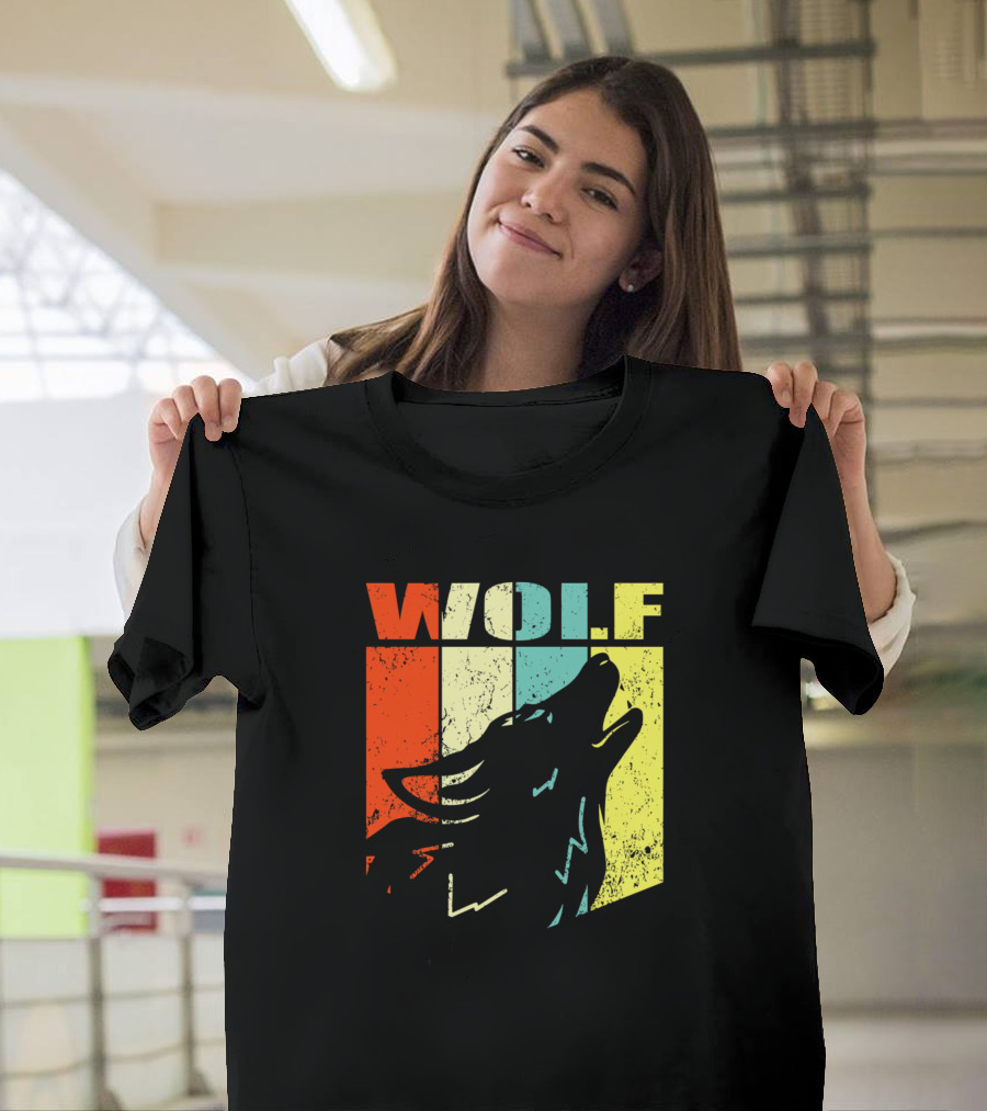 Wolf Wolf Wild Life Vintage Howling Wolf Silhouette Retro Colors T-Shirt