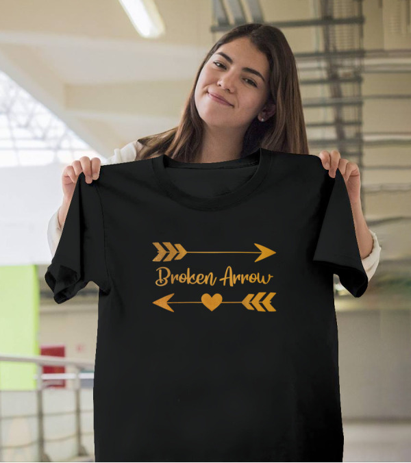 Broken Arrow Oklahoma Heart And Arrows T-Shirt