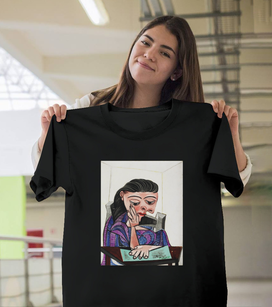 High Resolution Cubist Style Woman Reading by Pablo Picasso T-Shirt