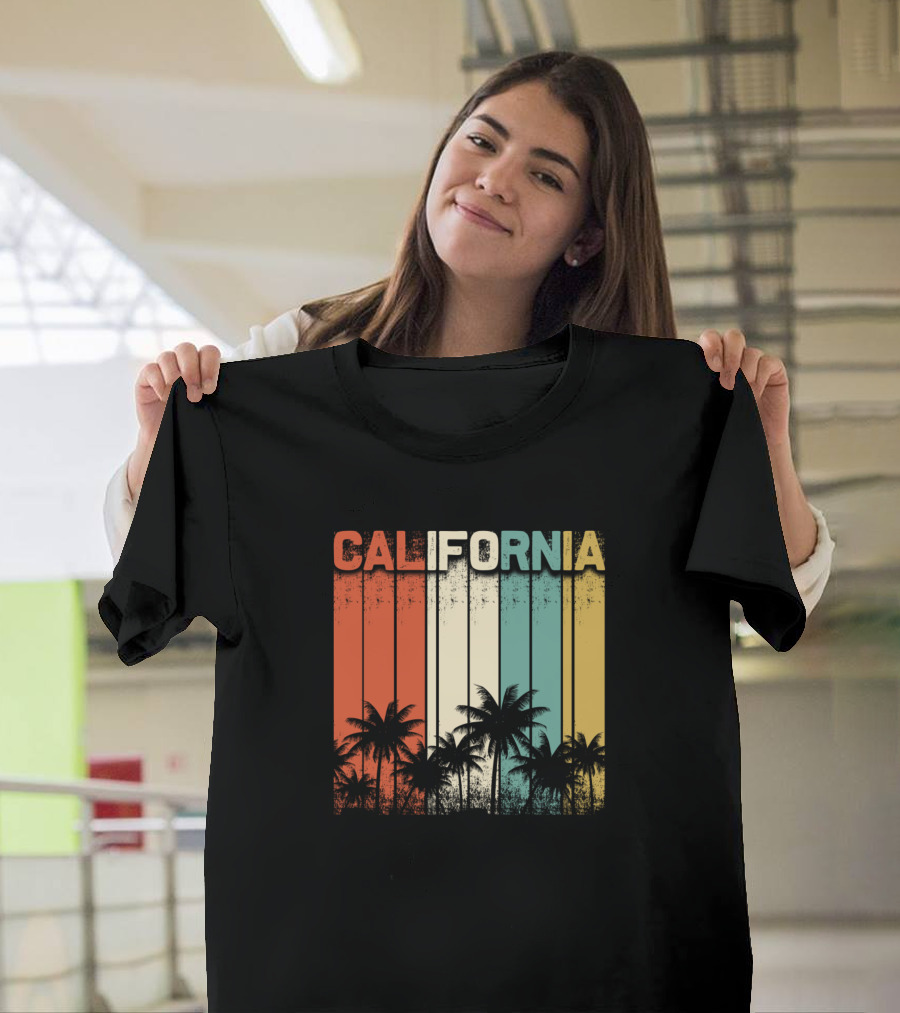 Vintage California Palm Trees Retro Beach Cali Surf 80s T-Shirt