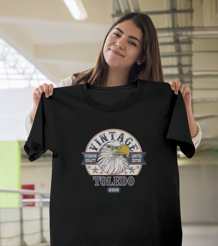 Vintage Toledo Ohio Premium Quality T-Shirt