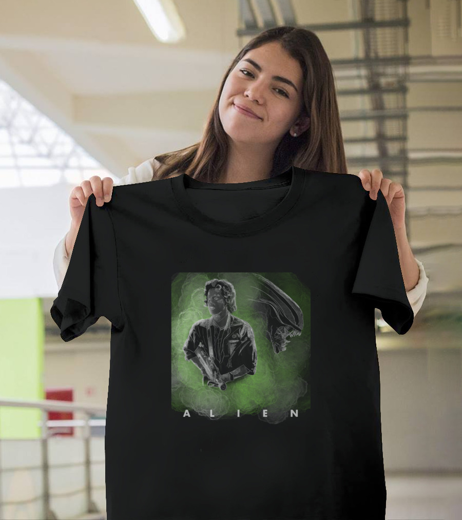 Alien Ripley and Xenomorph in Green Fog T-Shirt