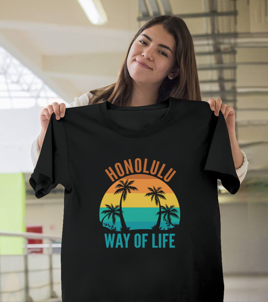 Honolulu Way Of Life Sunset Palm Trees Vintage Retro T-Shirt